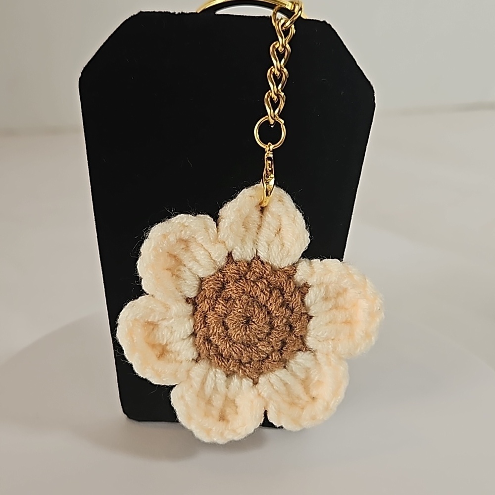 Hand Crafted Hand Knit Chrochet floral gold 4" Keychain flower baige and brown - Picture 3 of 17